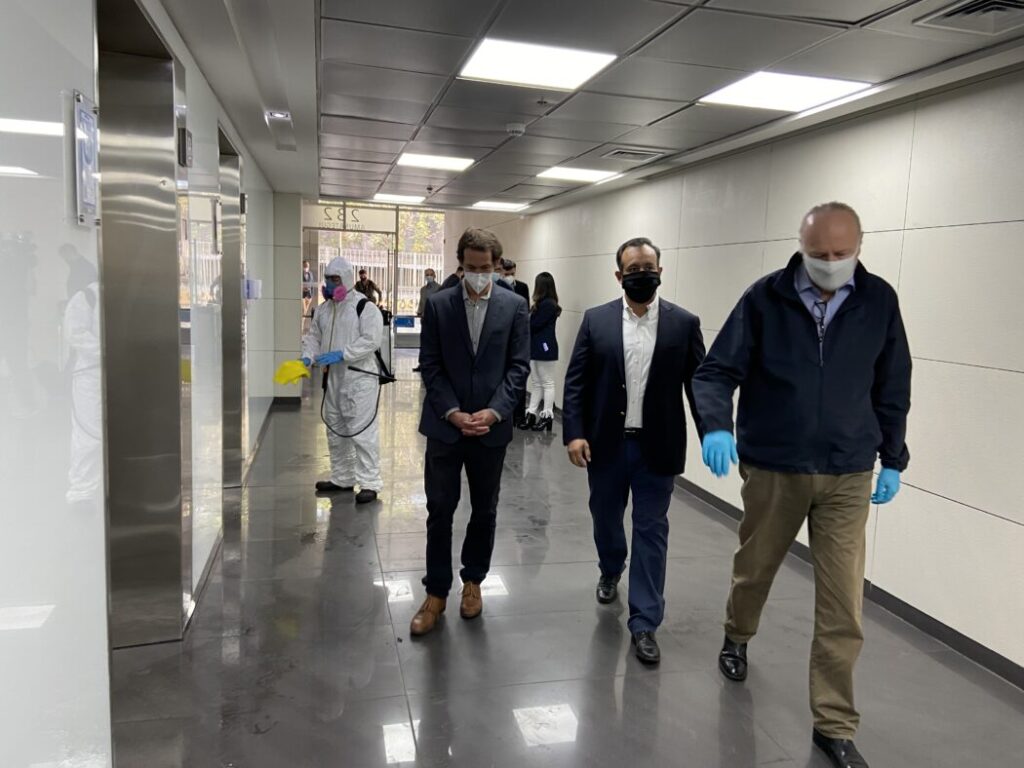 ministro-en-mineria-1050x788