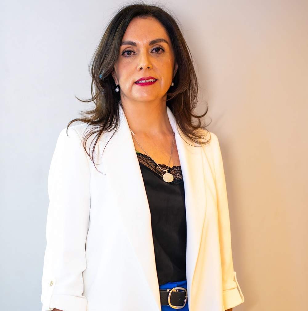 Pamela Schwerter-compressed