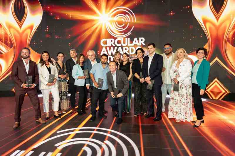 1001120473-compressed
